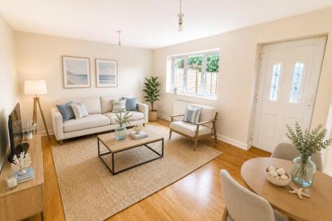 Lounge (Virtually Staged)