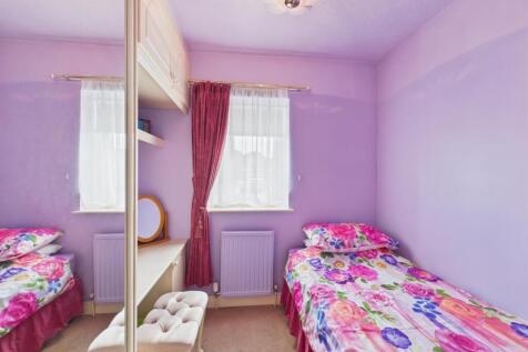 Bedroom: