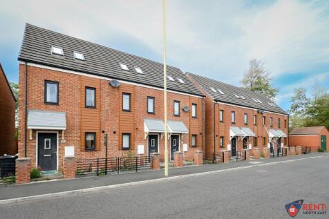 3-bed detached on St. Aloysius View, Hebburn, £895/mo