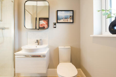 The Cherry ensuite