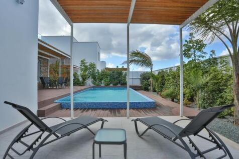 4 Bedroom Villa For 