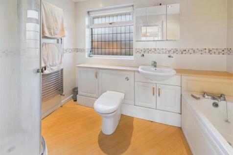 En-suite Bathroom