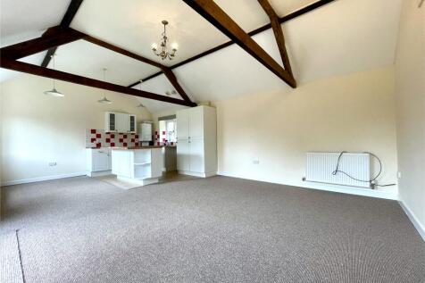 The Courtyard, Ashdown Farm, Royal Wootton Bassett, Wiltshire, SN4 photo 4