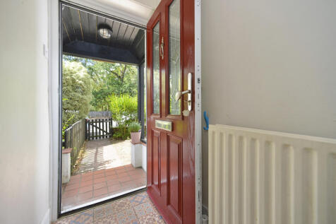 front doorhall