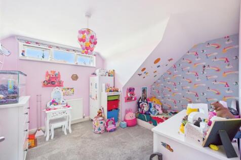 CAM01354G0-PR0493-STILL022