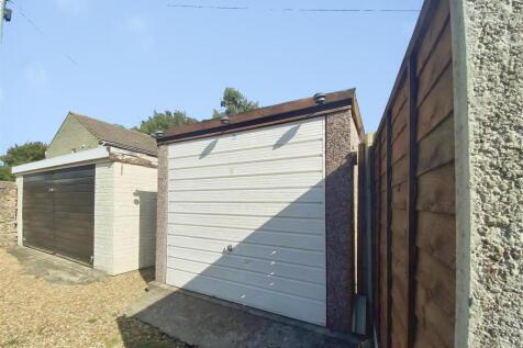 3c05618a-Garage.jpeg