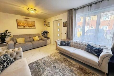 2e9d69fa-WhatsApp 20Image 202025-08-12 20at 2013.3