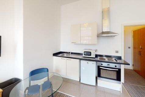 F8-Carlton-Chambers-