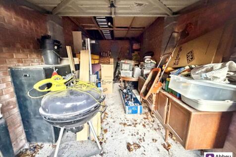 Detached Garage
