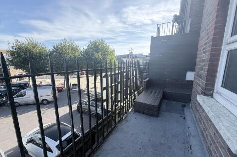 Rear balcony