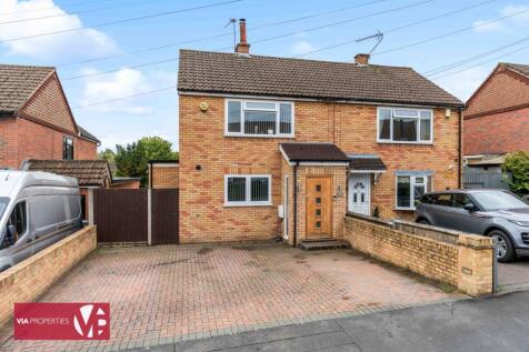 Waltham Abbey, EN9 - property photo