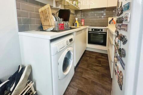 Christopher Court, Malbrook Road, Norwich, NR5 photo 5