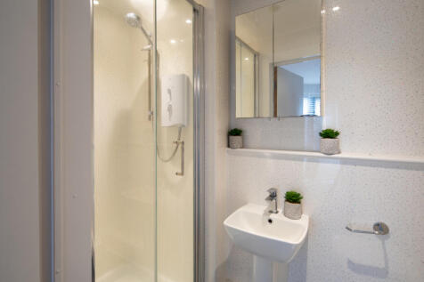 Hope Court Flat 1 bathroom 1