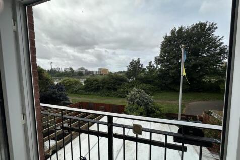Argosy Way, Newport, NP19 photo 4