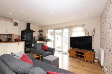 Open Plan Living Kitchen Area.JPG