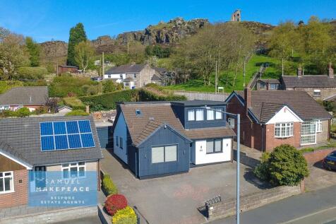 Stunning Four Bedroom Detached with Incredible Vi