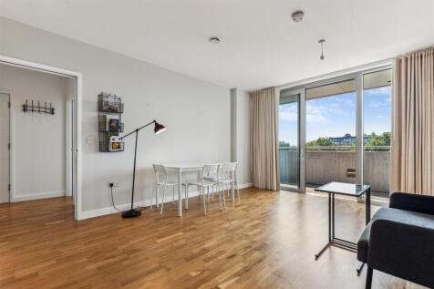 Edmunds House, W4 - FOR SALE