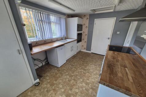 Old Mill Lane, Crewkerne, Somerset, TA18 photo 3