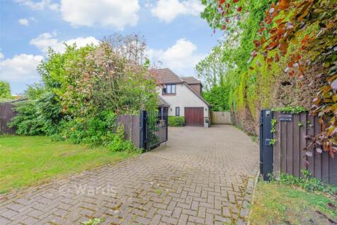 Driveway/Parking