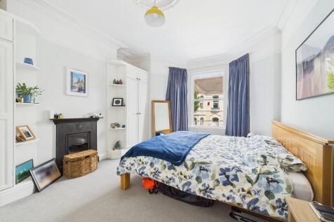 CAM02089G0-PR0541...