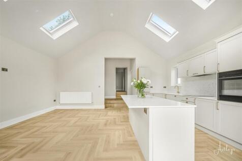 Open Plan Kitchen/Breakfast Room