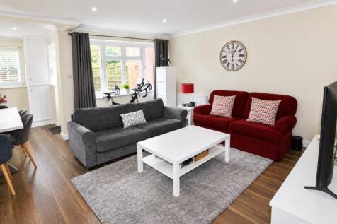 Egerton Place, Weybridge photo 4