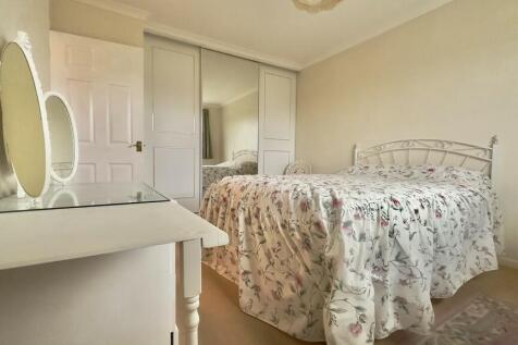 58E2B4B9-4EDB-4F9...