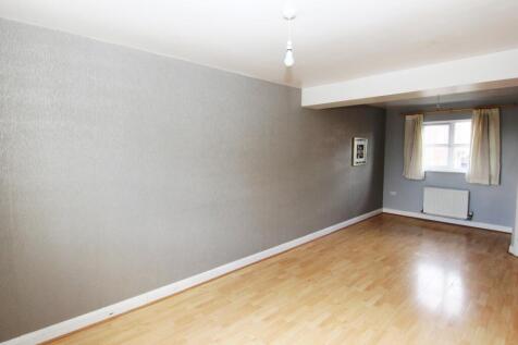 Manchester, Moston, M40 photo 4