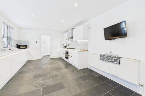 CAM03974G0-PR0120...