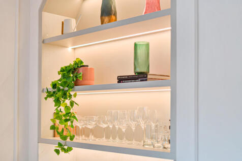 1381575-35-691c5d...