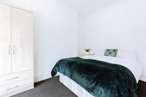 Room 1  five.jpg