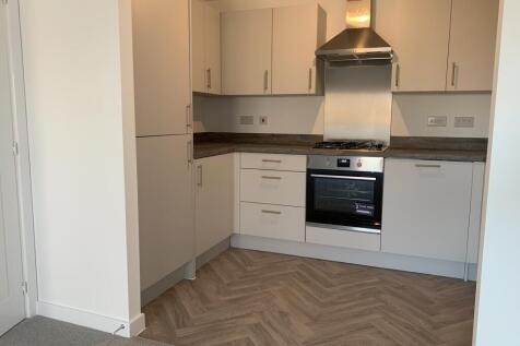 Homington Avenue, Local Centre photo 4