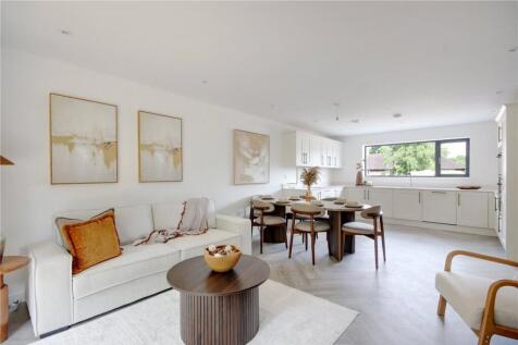 Show Home Living