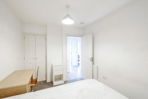 Bedroom 2-1
