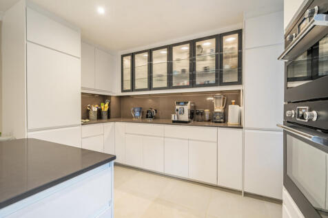 1374475-21-6904df...