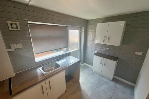 Tredgold Street, Horwich, Bolton, Lancashire, BL6 photo 4