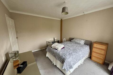 Castle View, , Bridgend  photo 5
