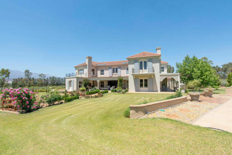 FRONT OF THE HOUSE FROM A RIGHT ANGLE