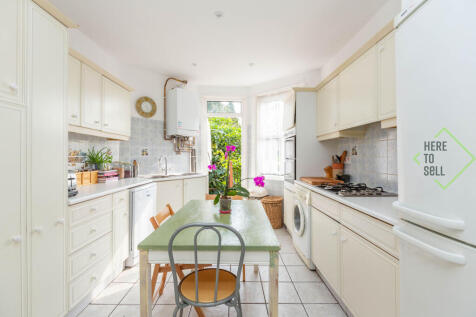 10 Hillside Avenue, N11 3DE-14