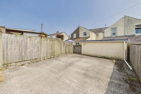 CAM04118G0-PR0132-STILL017.jpg