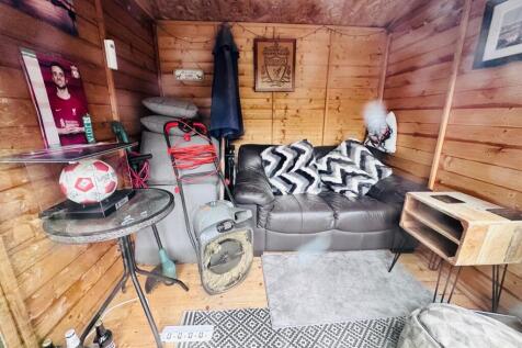 SUMMER HOUSE