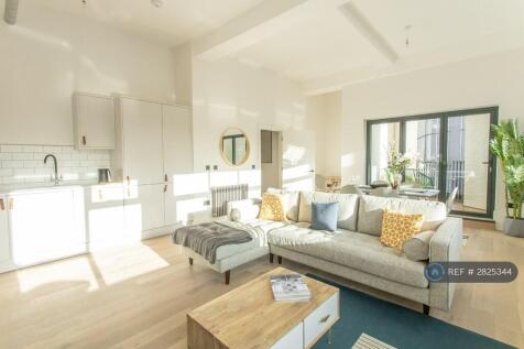 Furnished Lounge