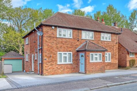 Brentwood, CM14 - property photo