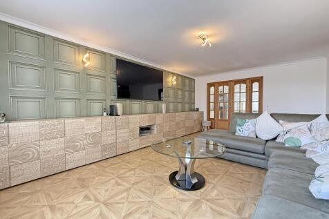 Rochford Crescent 26 - Living Room Two.jpg