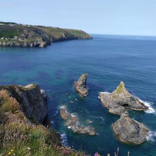 Trevellas to Trevaunance