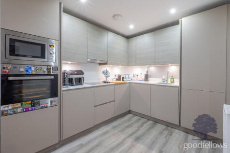 Sweetbriar Avenue, Carshalton, SM5 photo 3