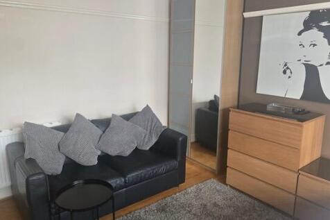 Studio 4, 56 Blackacre Road, Dudley photo 4