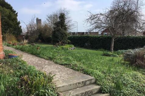 Flat 4, 8 Park Road - garden.jpg