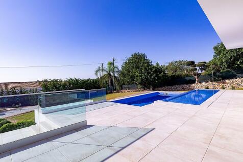 Sea View Property for sale in Loule