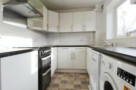 Hardy Close, Cippenham photo 4